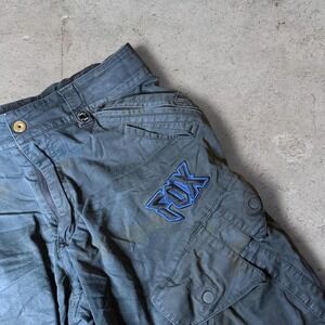 Mens vintage Y2K Skater streetwear Fox Camo embroidered cargo shorts size 32